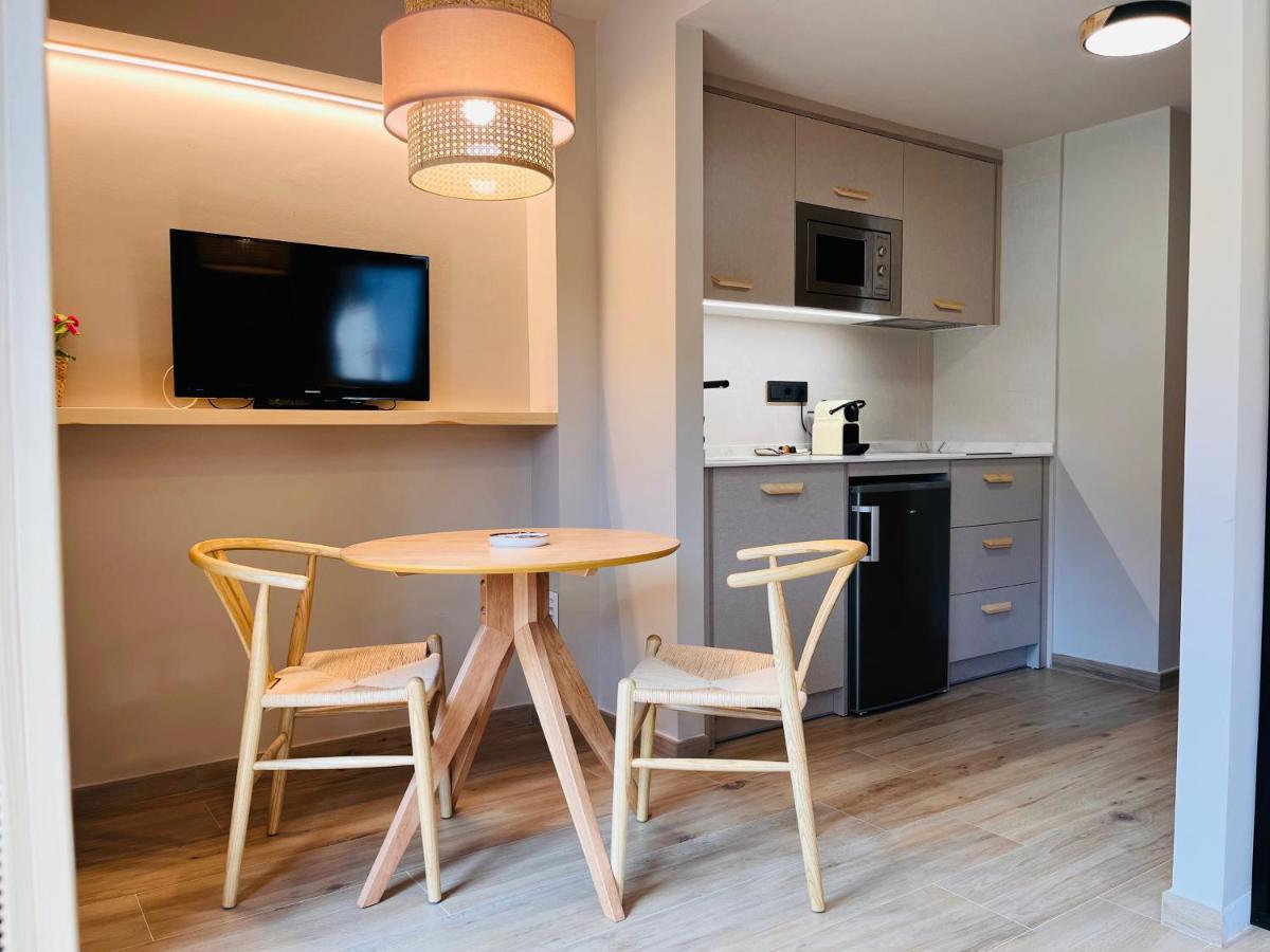 Hotel Boutique Mediodia & Apartments (Adults Only) Plan Bagian luar foto